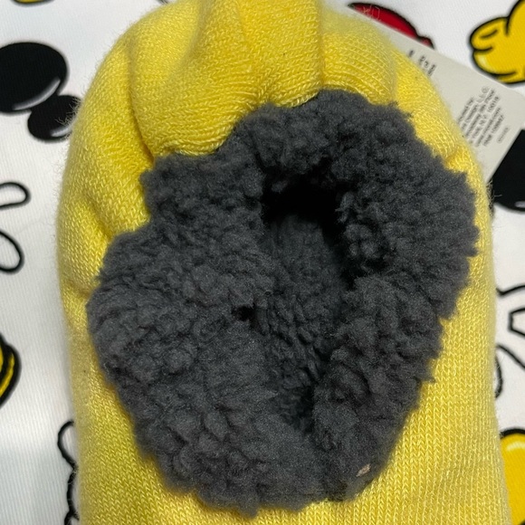 Licensed Slipper Socks Despicable Me Minions Toddler kids Sz 6-8.5 - Picture 5 of 6